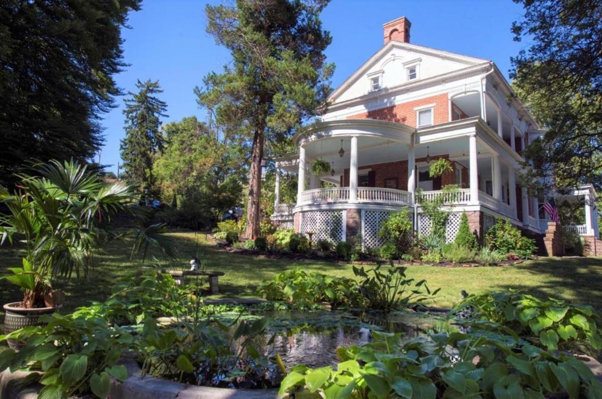 Bed and Breakfast The Emig Mansion York Esterno foto